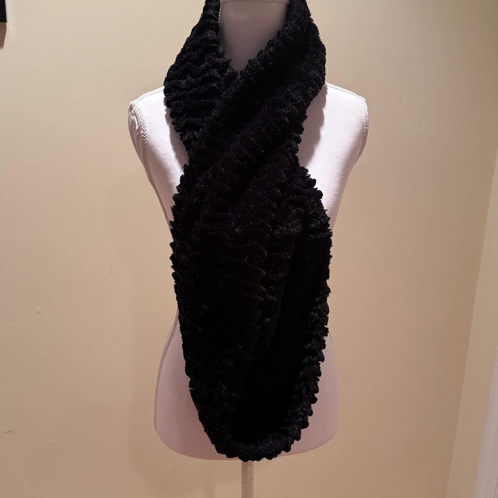 Icing Black Faux Fur Infinity Scarf